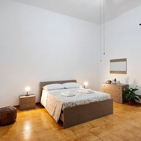 La Casa Di Gennaro - Napoli Apartment Bagian luar foto
